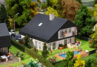 Faller Wohnhaus mit Plattendach H0 gallery