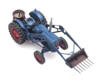 Artitec Traktor Fordson mit Frontlader H0 3