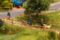 Faller Spaziergänger mit Hunden H0 2