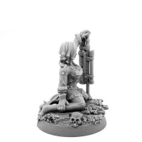 Imperial Soldiers Pin-Up Female With Combi-Weapon 4